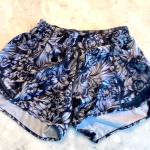 Lulu  hotty hot short